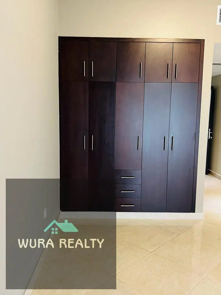 428281606-1066×800 4 Bedroom Villa for Sale